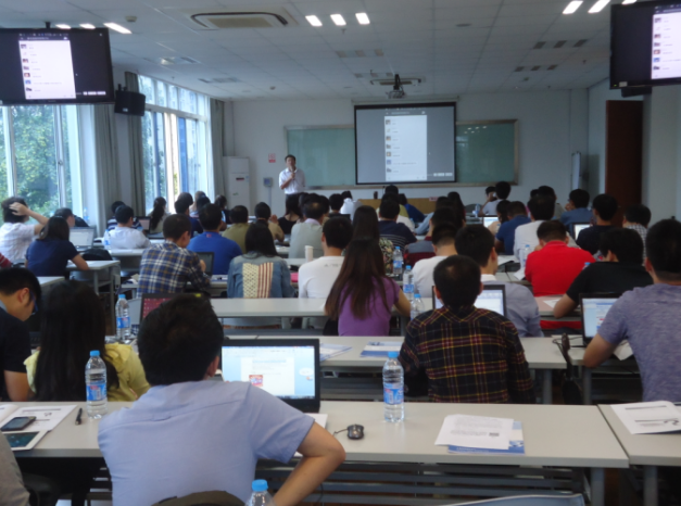 許逸帆授課見證