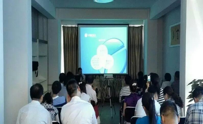 袁振魯授課見證