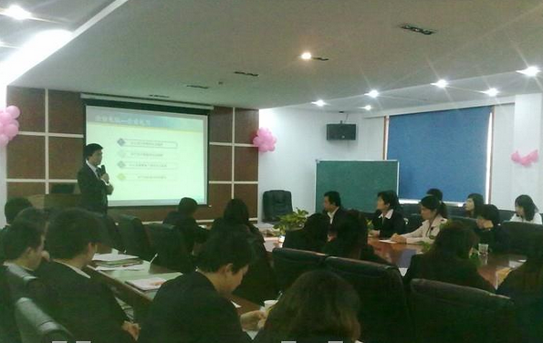 企業金牌禮儀素質訓練